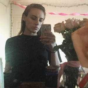 Meet your Posher, Cierra